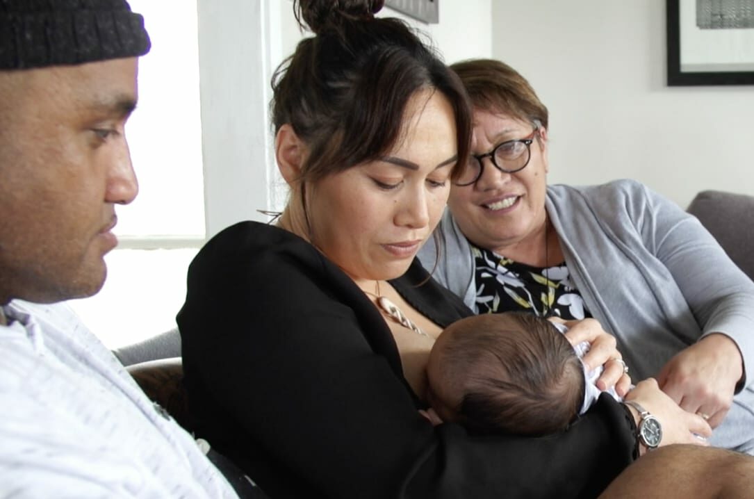 Breastfeeding with whanau for web